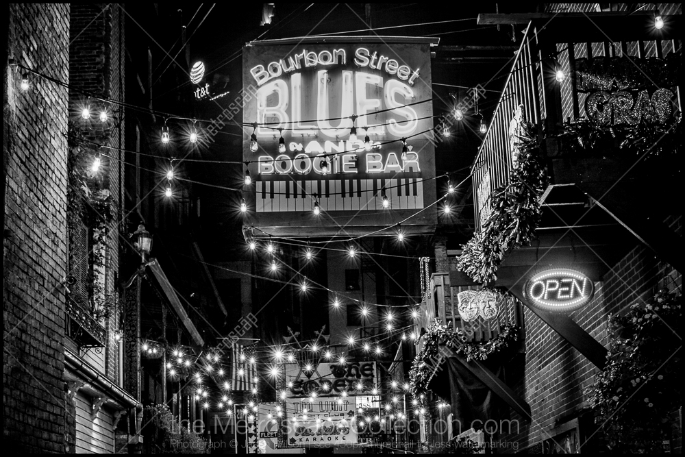 Printers Alley and the Bourbon Street Blues Boogie Bar black and white