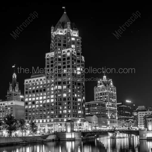 Milwaukee at Night -- Milwaukee Black and White Framed Photos