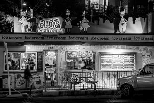 Amys Ice Creams in SoCo -- Austin Black and White Photos