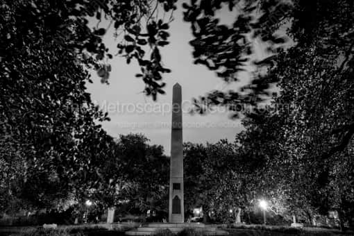 Washington Square park in Charleston -- Charleston Black and White Photography