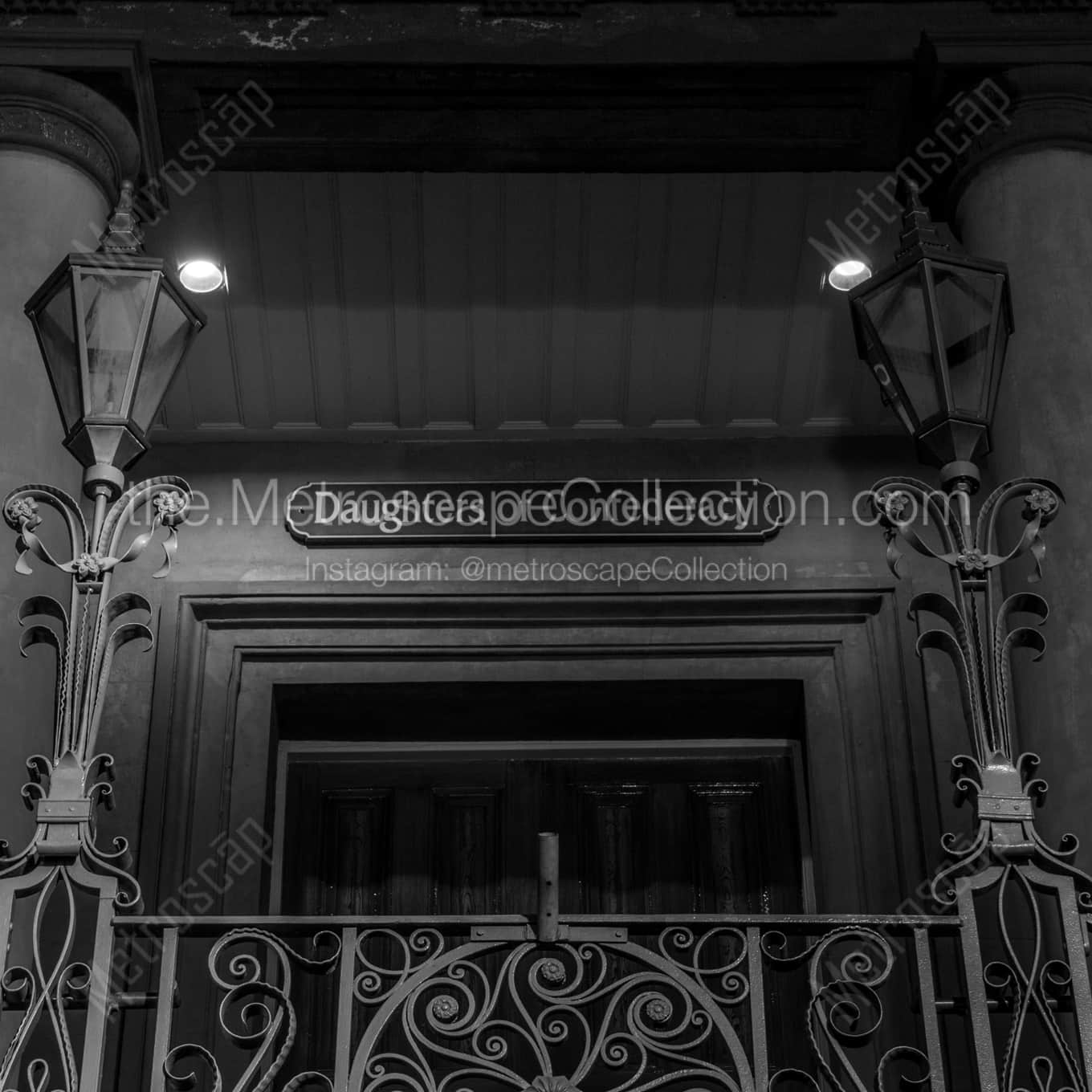 The Daughters of the Confederacy Building landscape black and white Photography square crop