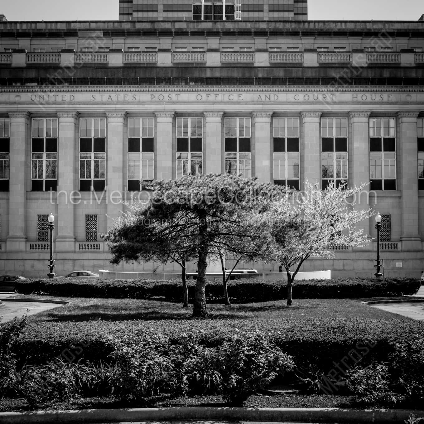 The Indianapolis Main Post Office and Court House landscape black and white Photography The Indianapolis Main Post Office and Court House landscape black and white Photography square crop