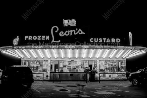 Leon's Frozen Custard Shop -- Milwaukee Black and White Photos