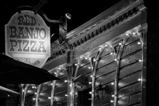Red Banjo Pizza in Park City -- Park City Black and White Photos