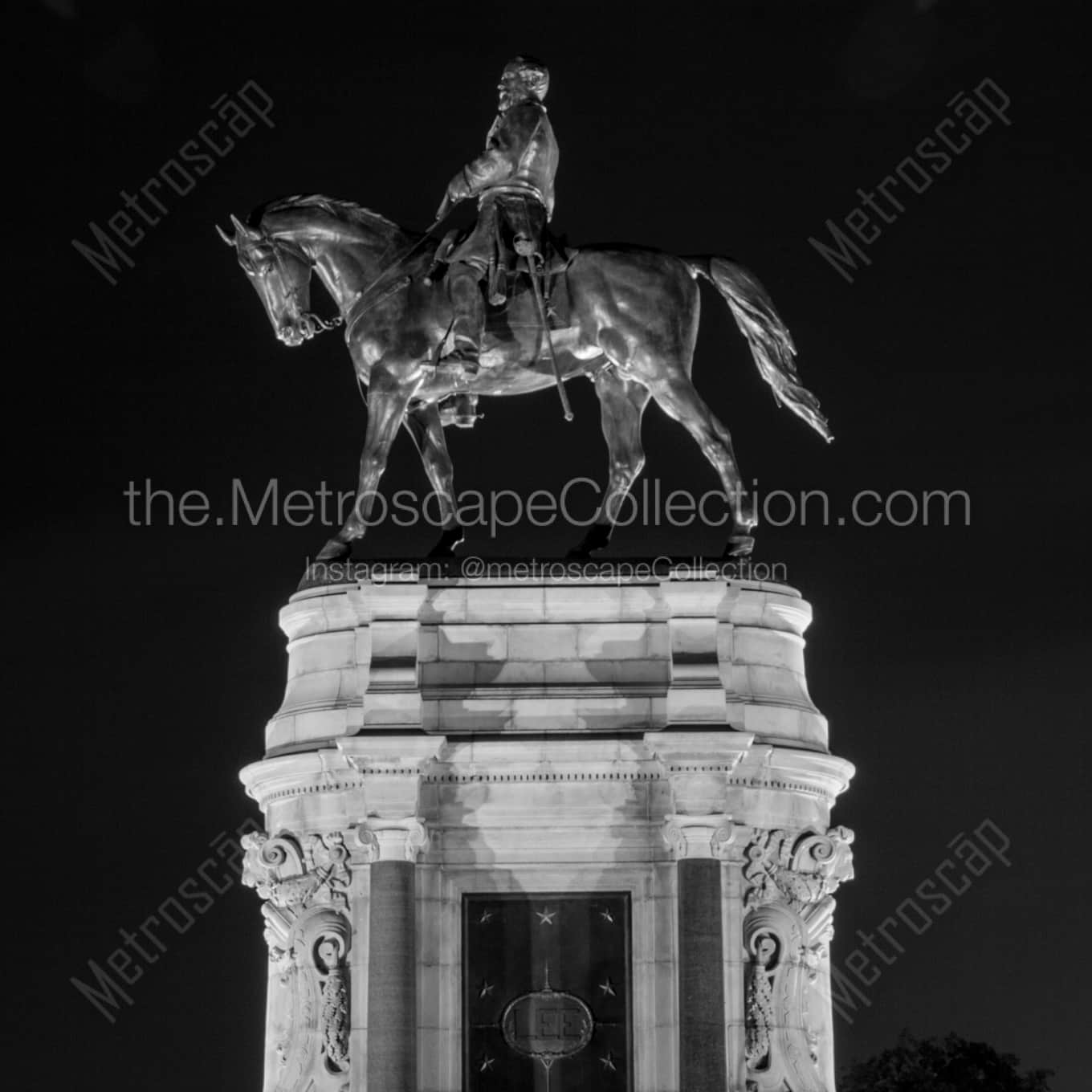 The General Robert E Lee Monument landscape black and white Photography The General Robert E Lee Monument landscape black and white Photography square crop