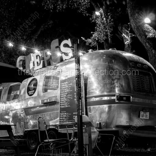 The Aluminium Airstream Crepes Mille on SoCo -- Austin Black and White Photography