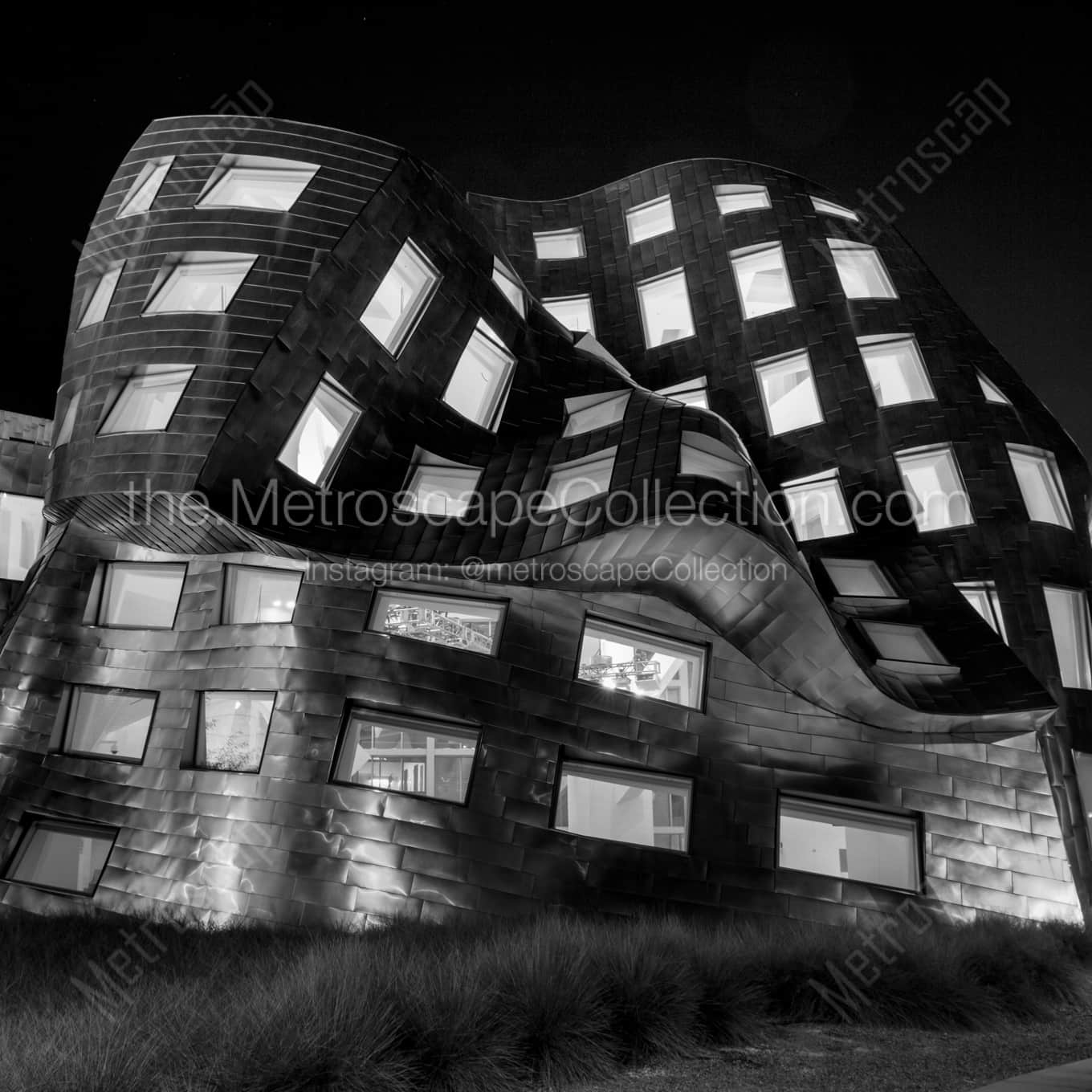 The Cleveland Clinic Lou Ruvo Building night time black and white Photography square crop