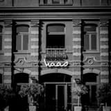 Square Haas Coffee Shop on Buitenkant black and white Photos