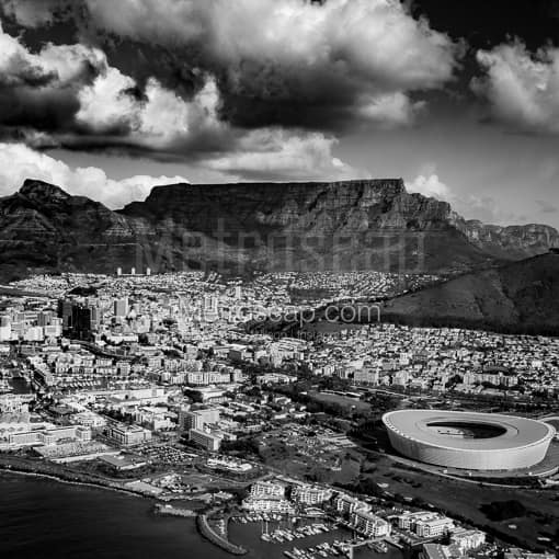 Die Kaapstad stadskom en Skyline -- Cape Town Black and White Photography