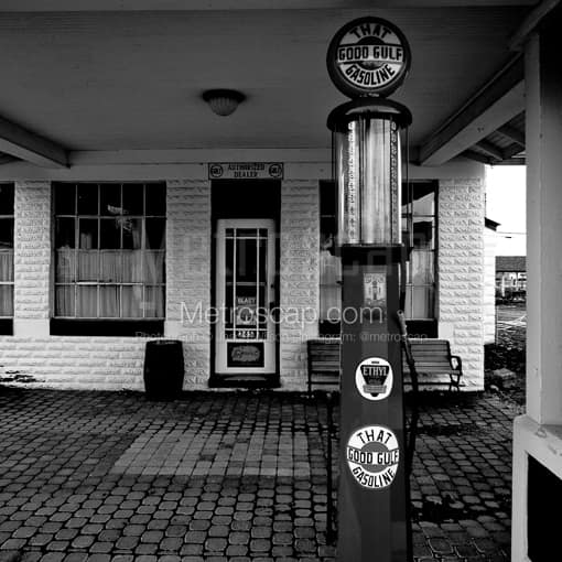 An Old Gulf Gasoline Pump -- Marysville Black and White Photos