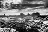 Horizontal Monument Valley in Southern Utah black and white Pictures