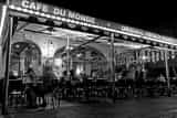 Horizontal Cafe du Monde in New Orleans black and white Photos