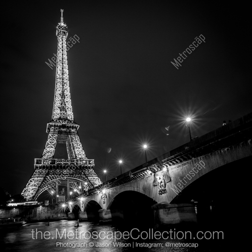 Le Tour Eiffel -- Paris Black and White Photography