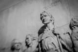Horizontal Davey Crockett on the Cenotaph black and white Photos