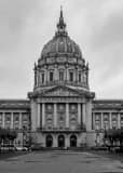 Vertical San Francisco City Hall black and white Photos