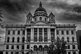 Horizontal Onondaga County Courthouse black and white