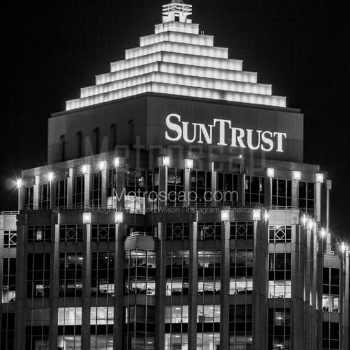 The Suntrust Building -- Tampa Black and White Photos
