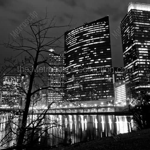 333 West Wacker Building Reflects into the Chicago River -- Chicago Black and White Wall Art