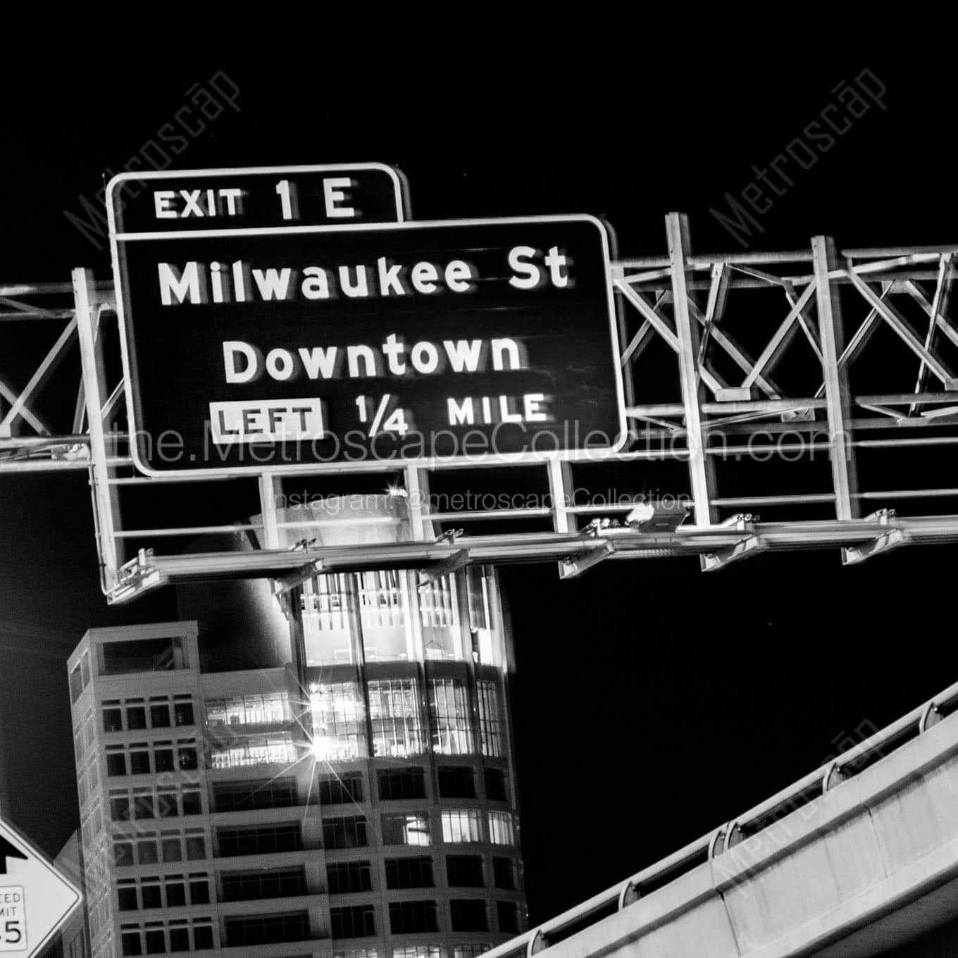 Milwaukee St Downtown Highway Sign Wall Art square crop