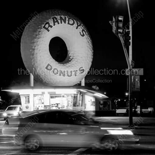 Randy\'s Donuts on La Cienega -- Los Angeles Black and White Wall Art