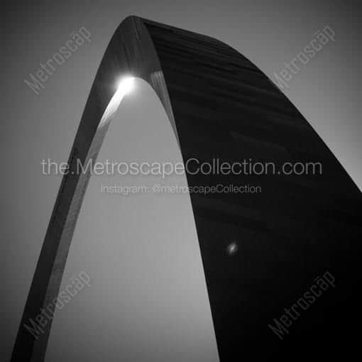 The Stainless Steel Gateway Arch of St Louis -- St Louis Black and White Wall Art