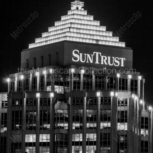 The Suntrust Building -- Tampa Black and White Wall Art