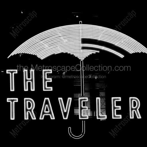 The Travelers Sign -- Des Moines Black and White Wall Art