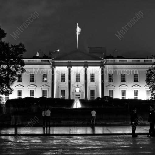 The White House -- Washington DC Black and White Wall Art