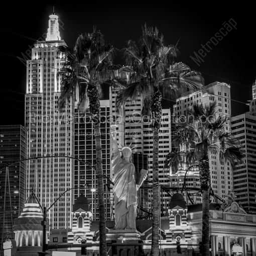 The Statue of Liberty in Las Vegas -- Las Vegas Black and White Wall Art
